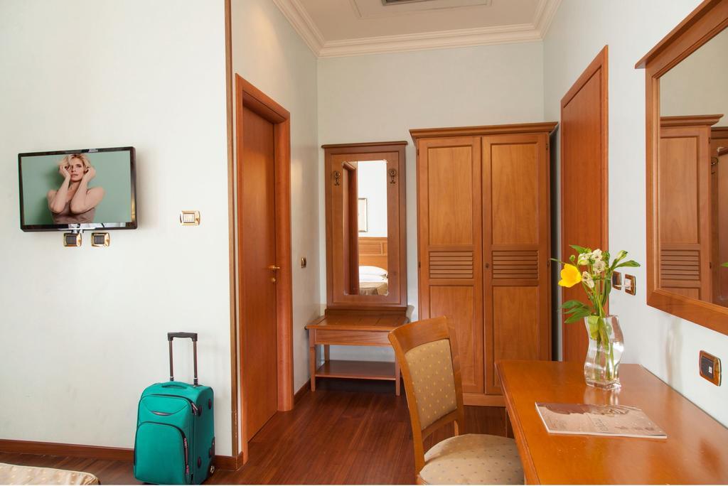 Hotel Piemonte Рим Екстериор снимка