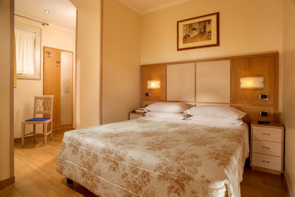 Hotel Piemonte Рим Екстериор снимка